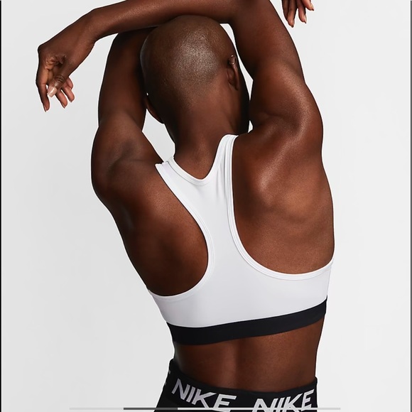 Nike sports bra (white, small) - Picture 3 of 12
